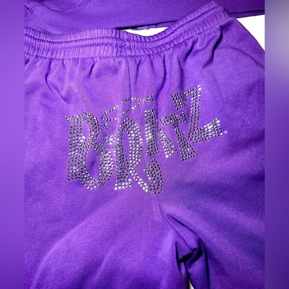 Women’s Purple Bratz tracksuit with rhinestone detailing and graphics - Picture 3 of 5